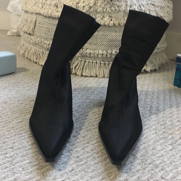 Nina Shoes - Nina Black Sock Booties