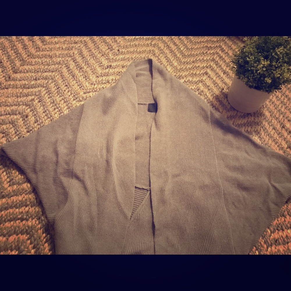 Anthro:: short sleeve cardigan