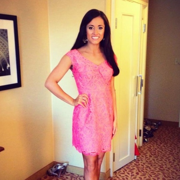 Lilly Pulitzer Lace - Picture 2 of 3