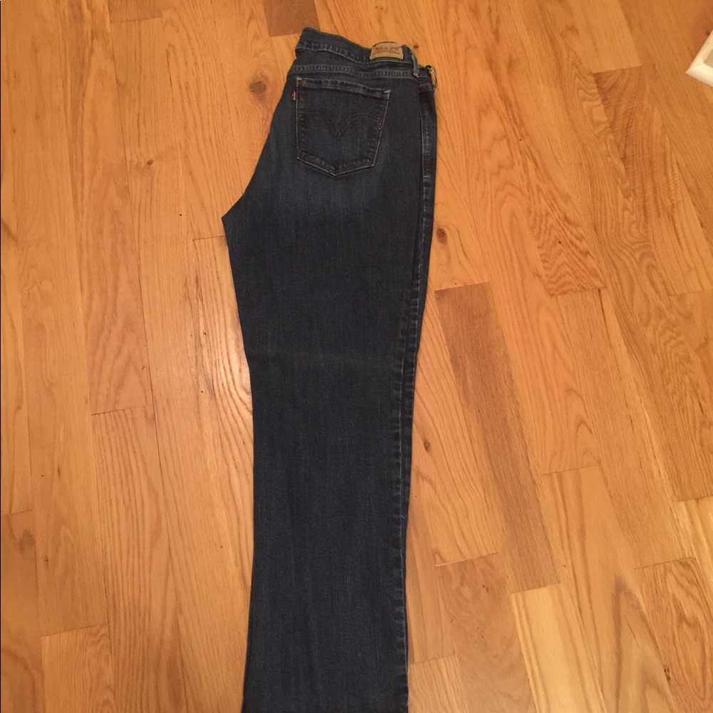 Cute Levi Jeans - Picture 2 of 4