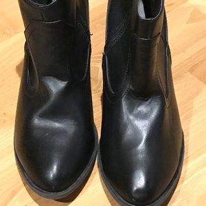 “Bamboo” sandals