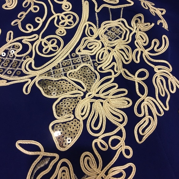 Dress - Picture 3 of 3