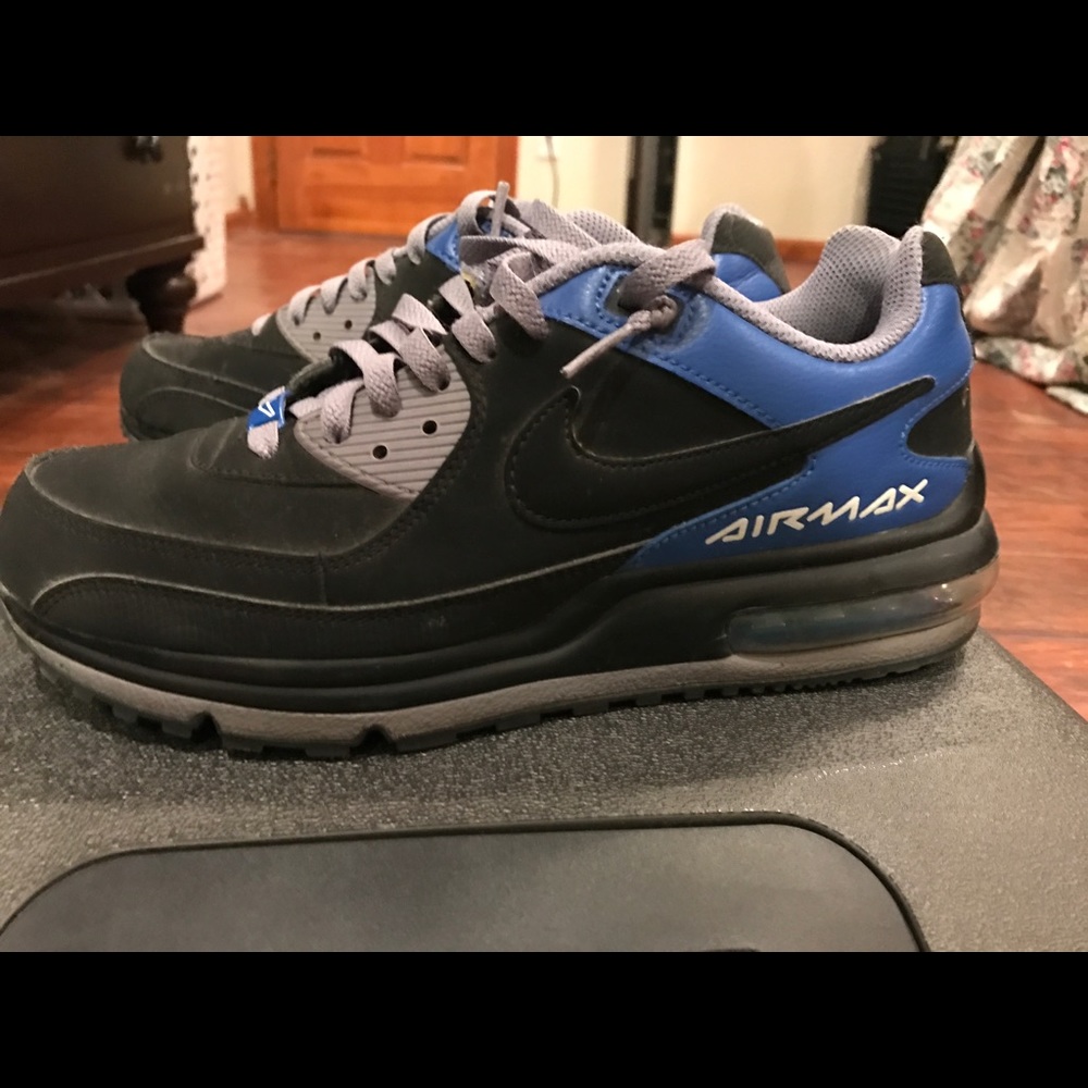 Nike AIRMAX US SIZE 9.