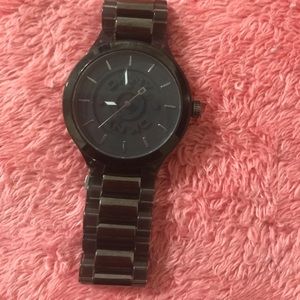 DKNY watch, unisex. In great condition. :)