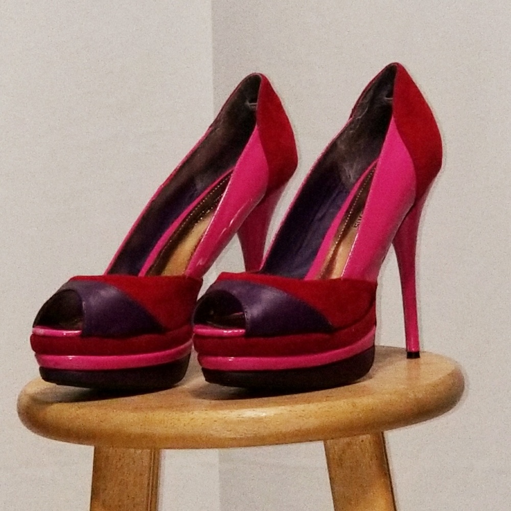 Ladies' shoes