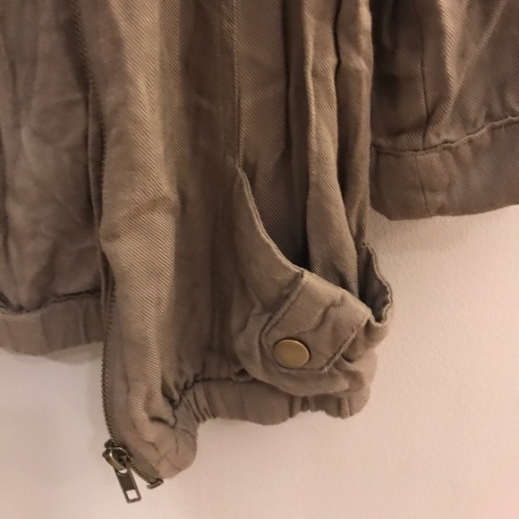 Jacket - Picture 2 of 6