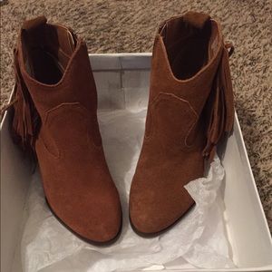 Steve Madden booties