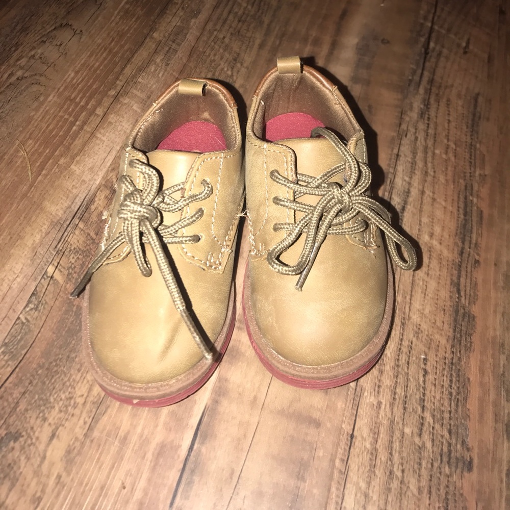 Osh kosh infant dress shoes