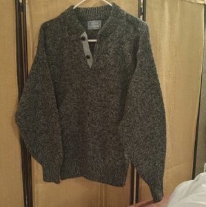 Men's grey sweater