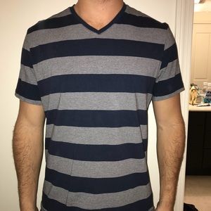 Men’s Alfani t-shirt