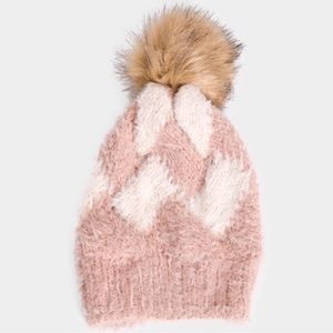 🍭SWEET DEAL🍭Blush and Cream Pom Pom Beanie
