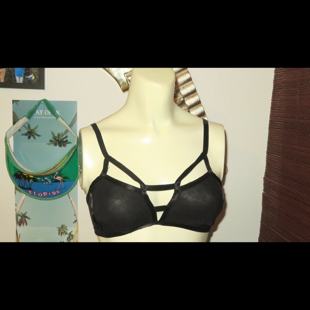 Urban outfitters bralette XS
