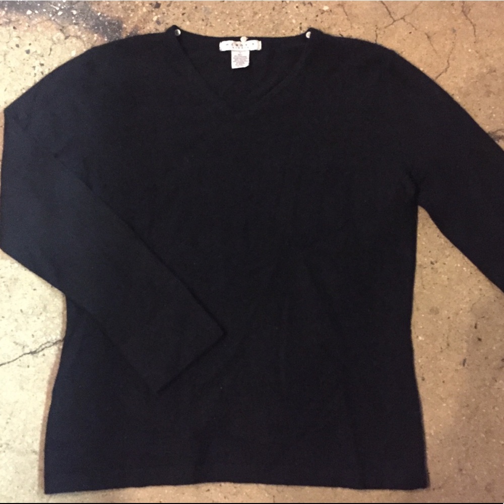 Large Black 100% Cashmere vneck/sweater.