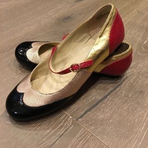 ❤️❤️ Adorable Dollhouse Mary Jane flats❤️❤️