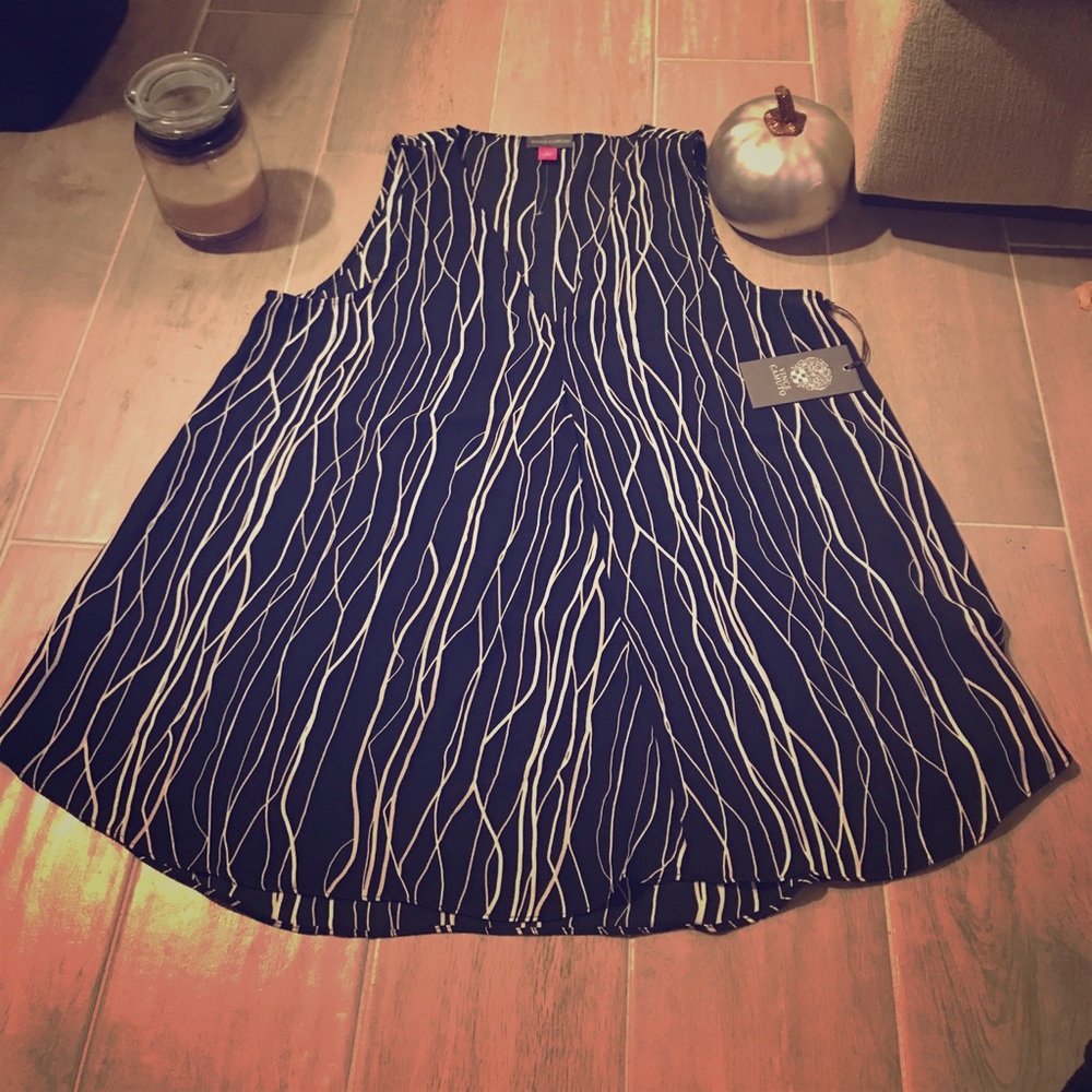 Vince Camuto | Small | NWT | Navy & White | Blouse