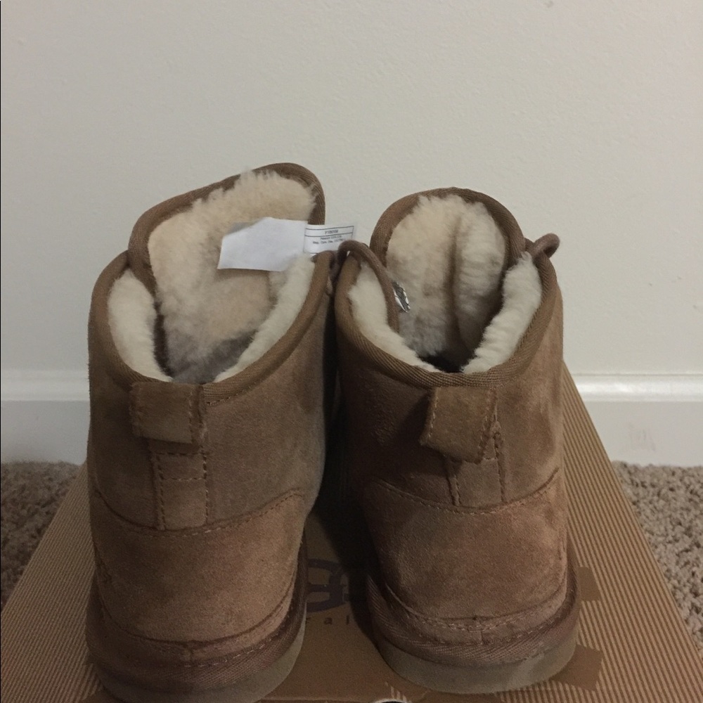 Men's Sz. 8 NEUMEL UGG
