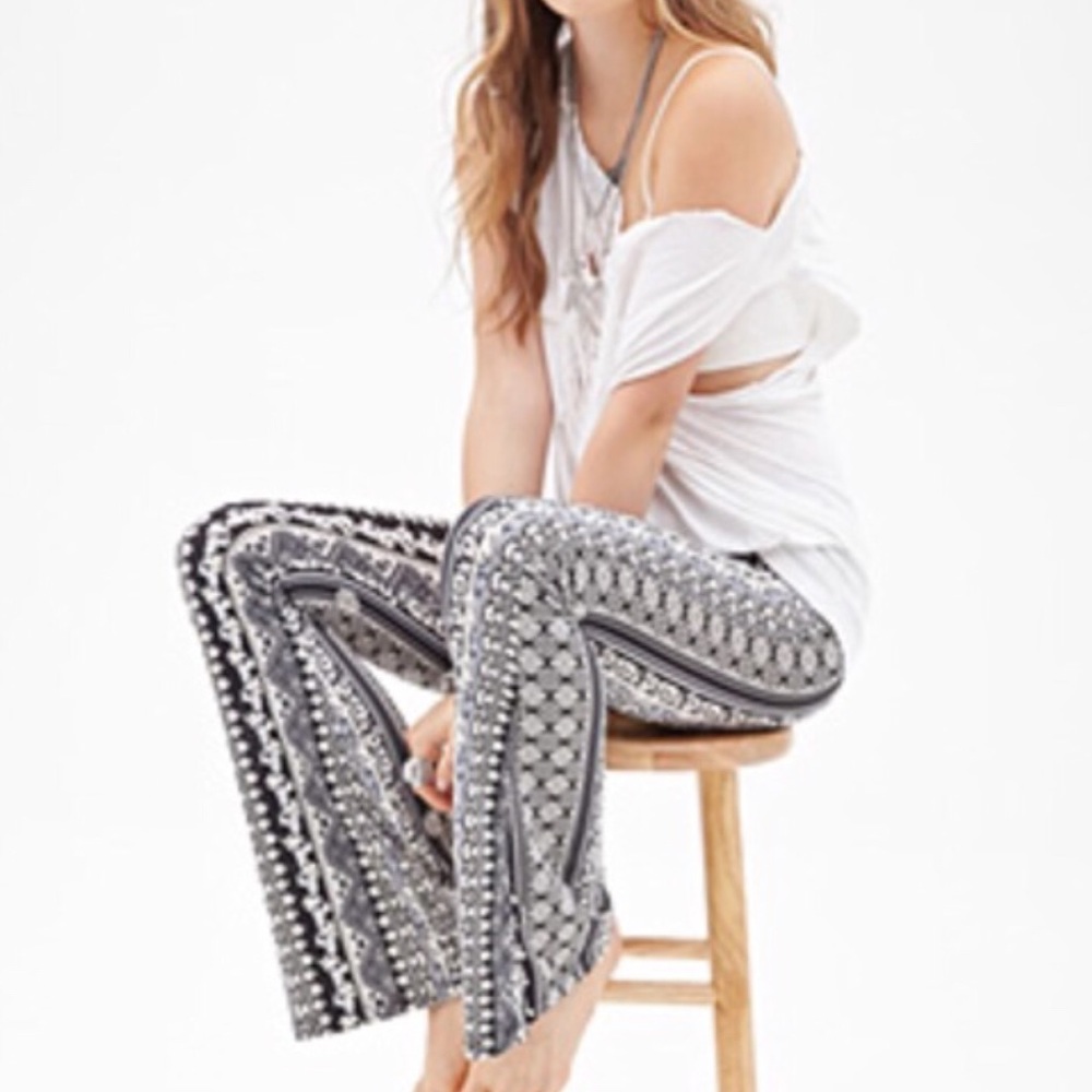 Border Print Bell Bottoms Pants - Boho paisley