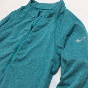 Pullover Nike Dri Fit Top