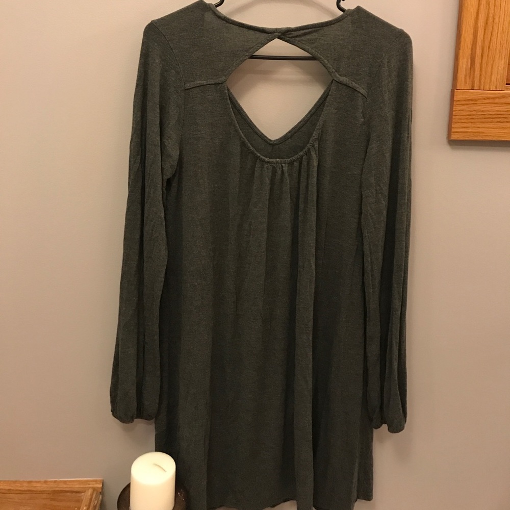 Dress - Picture 4 of 5