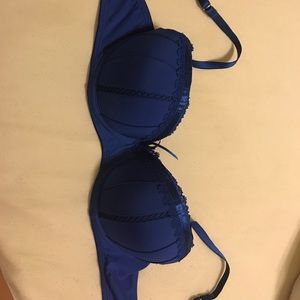 Push up bra.