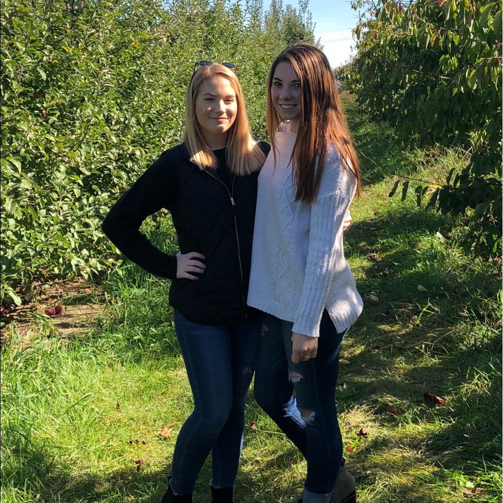 Meet your Posher, Celeste