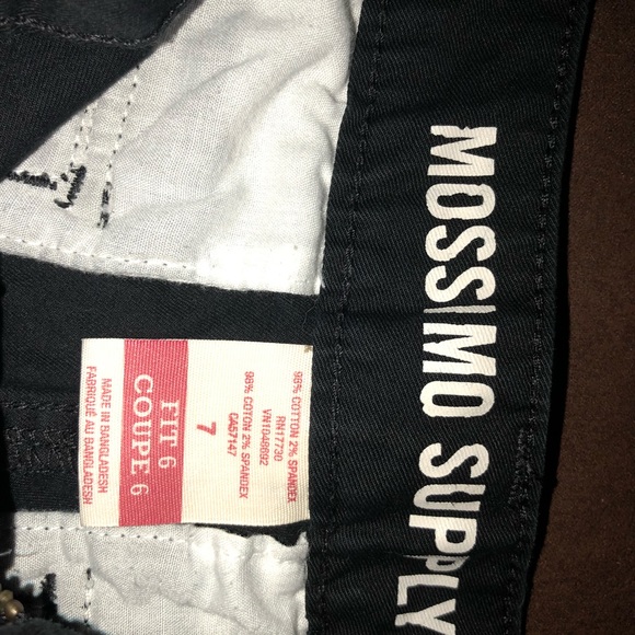 Mossimo Black Bermuda Shorts 7 - Picture 2 of 3