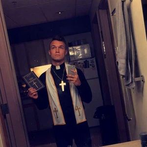 Meet your Posher, Clay