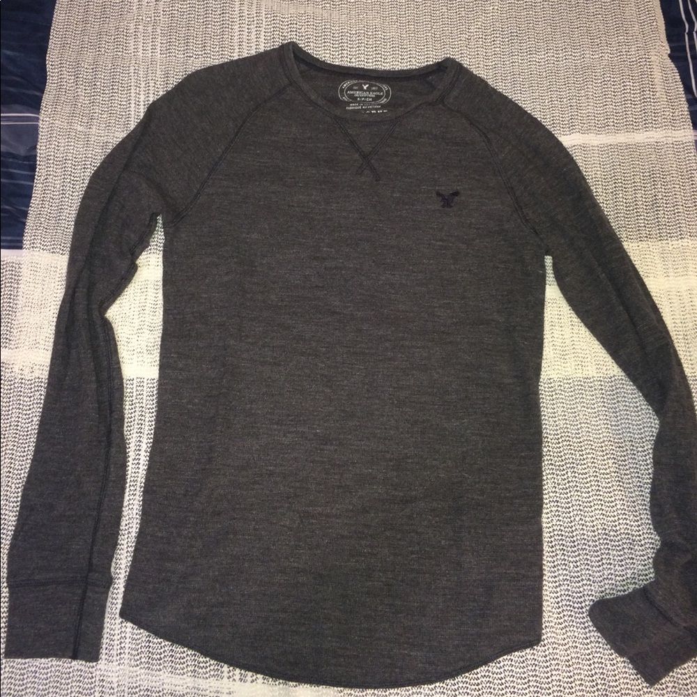 American Eagle Long Sleeve T-Shirt