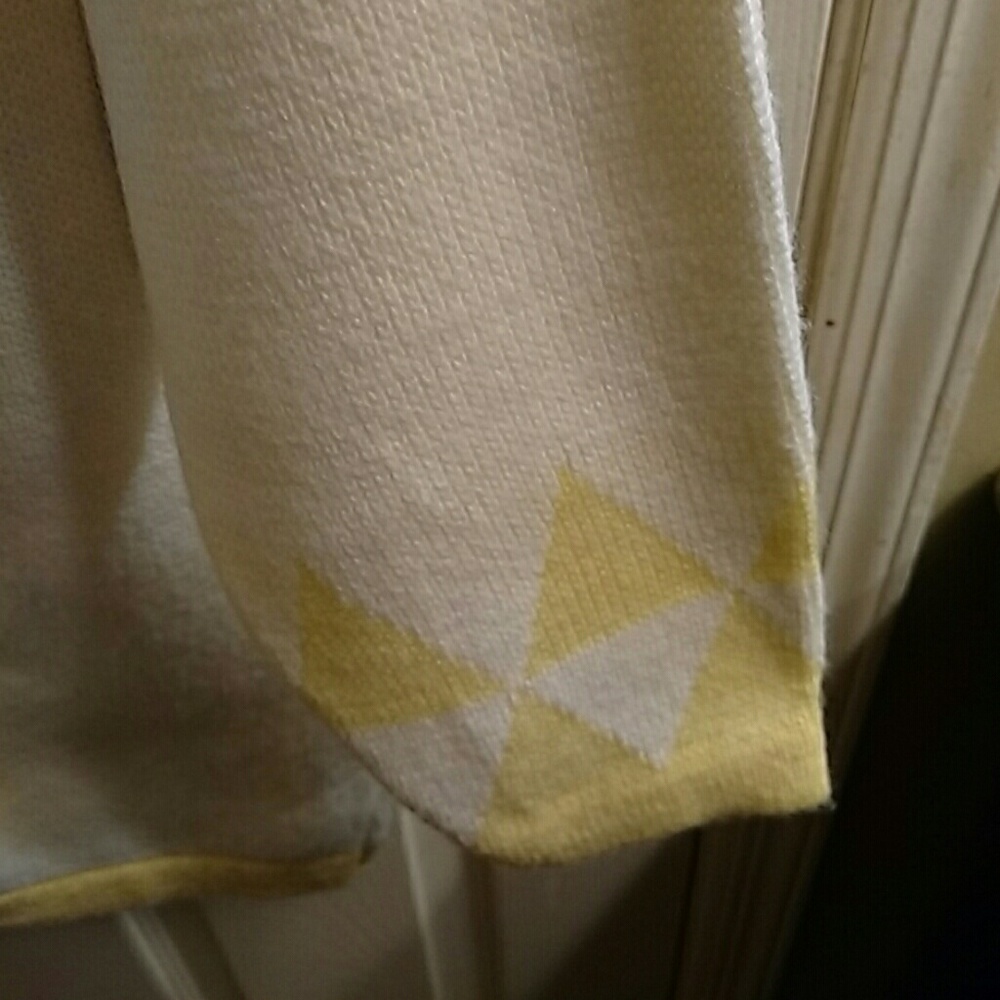 Sweater - Picture 3 of 6