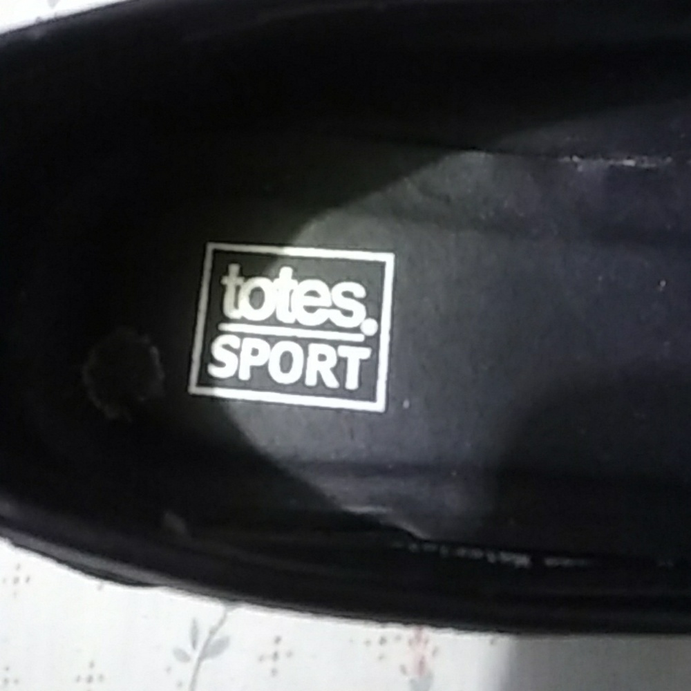 Shoes - Picture 4 of 4