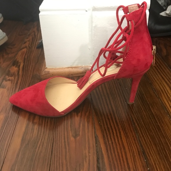 Red strap up heels - Picture 3 of 4