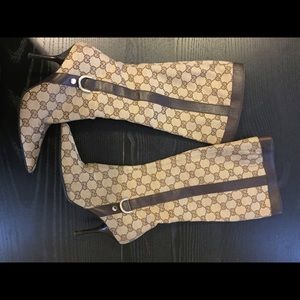 Gucci logo knee high boots