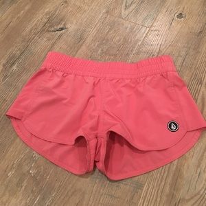 Volcom women’s simply solid 2 inch boardshort