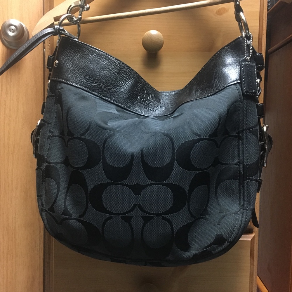 Coach Zoe Hobo Shoulder Handbag