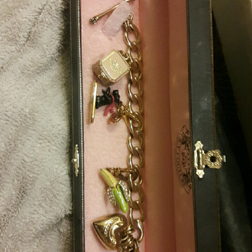 Juicy couture charm bracelet WITH CHARMS!