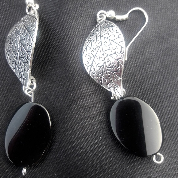 Silver leaf drop earrings - Picture 1 of 3