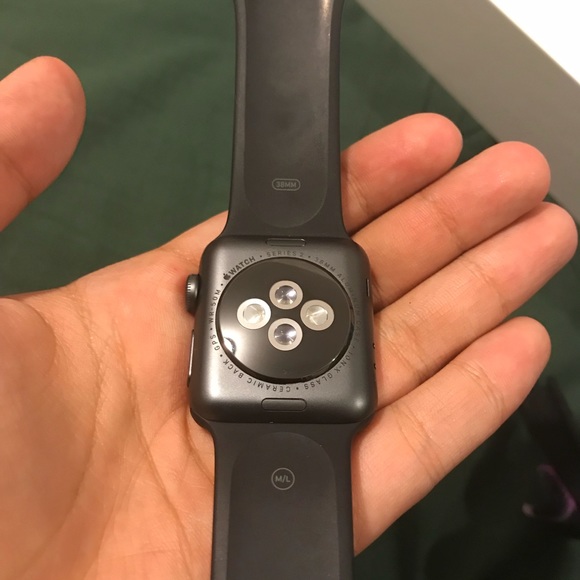 Apple Watch series 2, 38mm - Picture 3 of 6