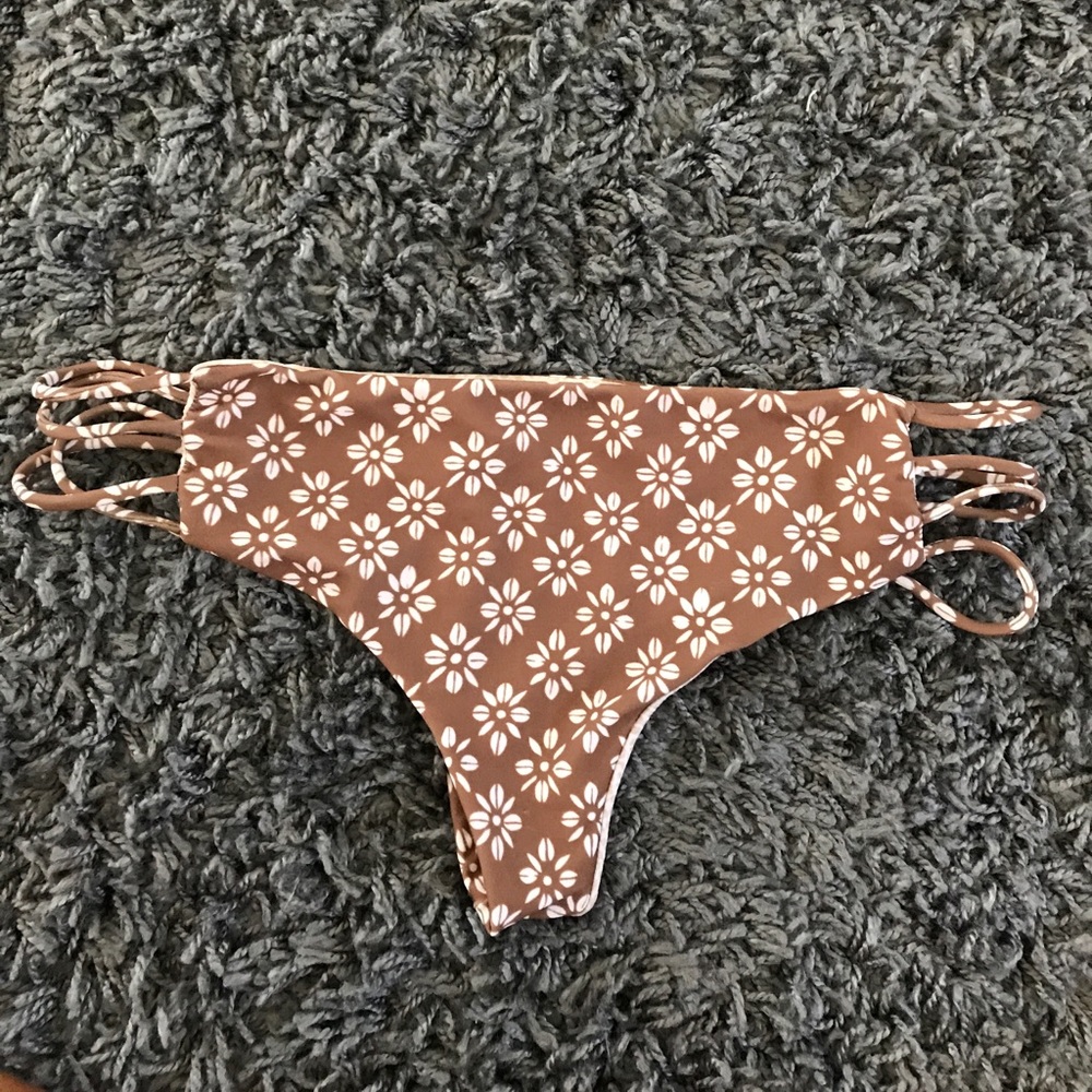 Acacia Molokai bottom