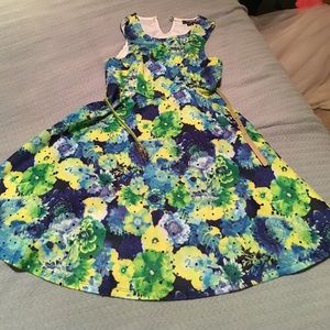 Girl dress. Sequin Hearts. Blue,green,yellow.