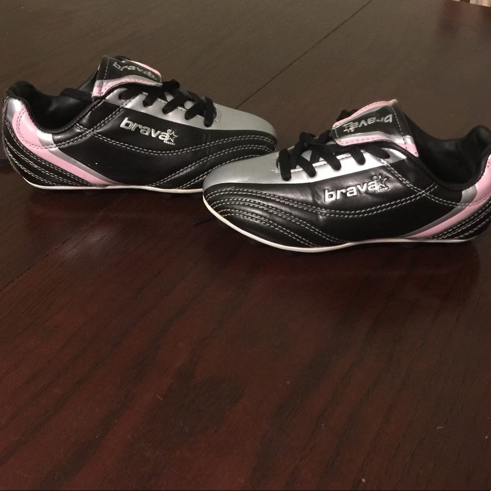 Girls Soccer Shoes ⚽️