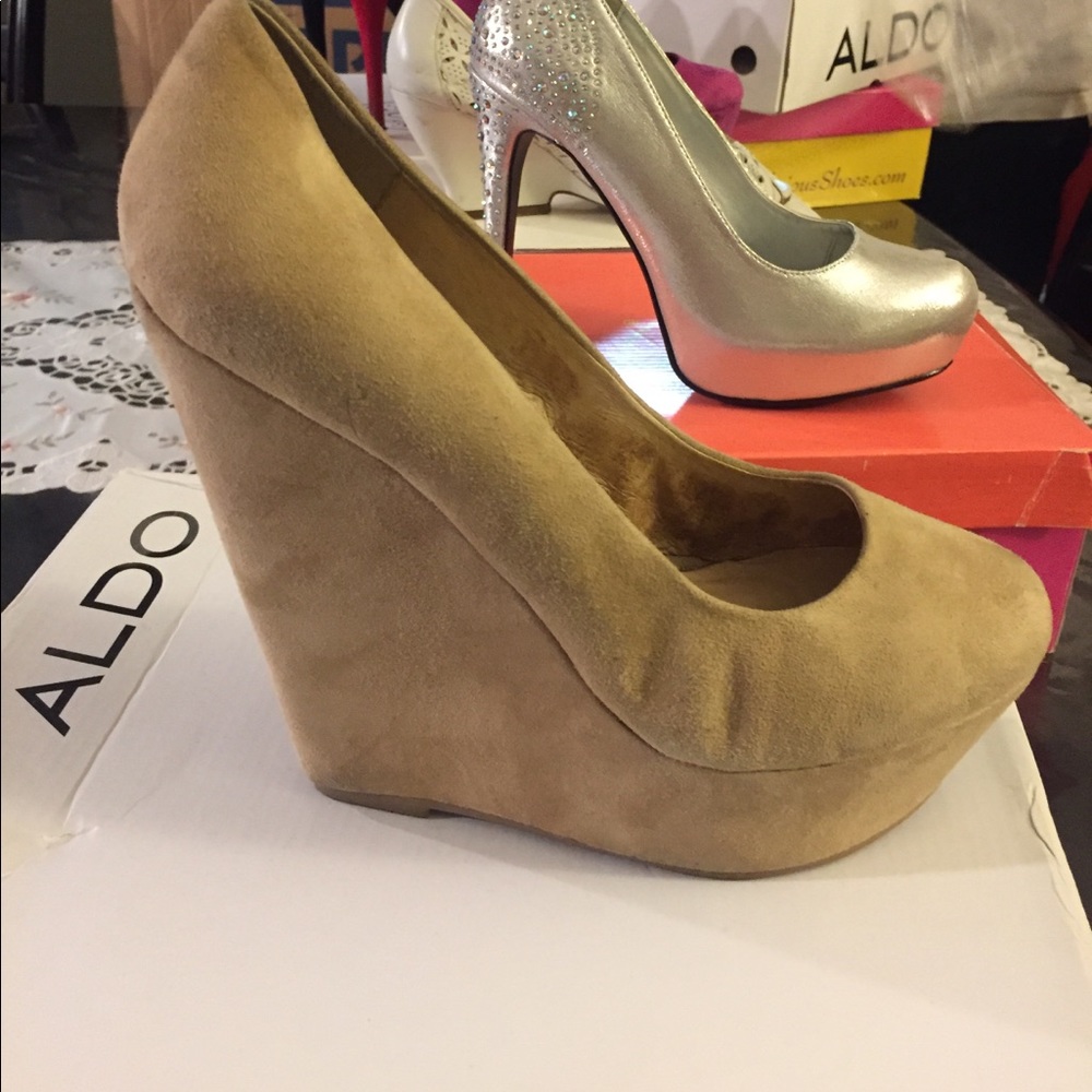 Wedges size 7