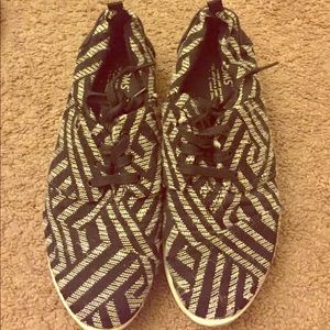 Toms Sneakers
