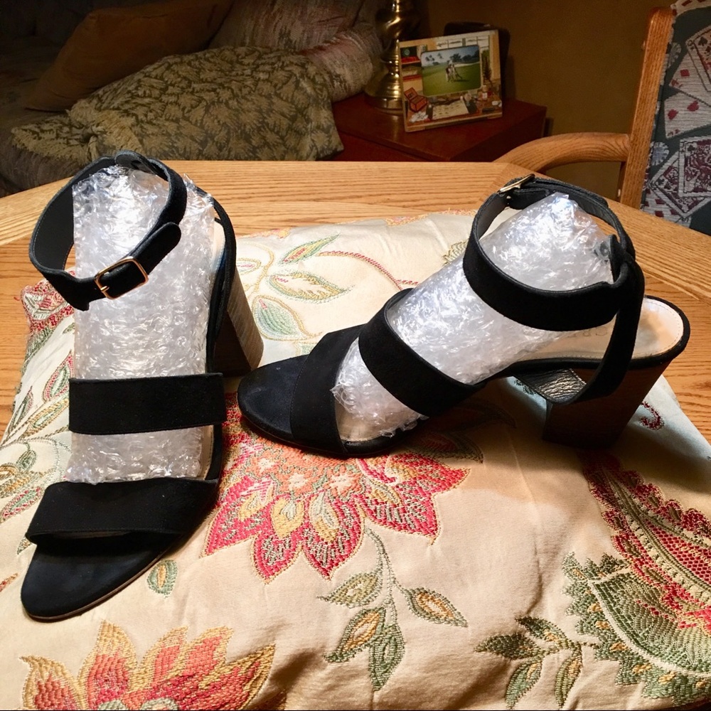 J.CREW BLACK SUEDE PLATFORM SANDALS