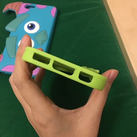 Monster university iPhone cases for 6/6S. - Picture 4 of 6