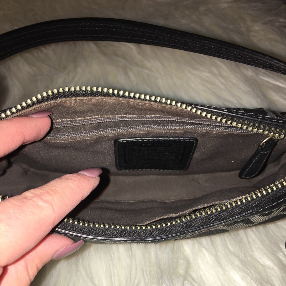 Authentic Coach Purse - Picture 4 of 7