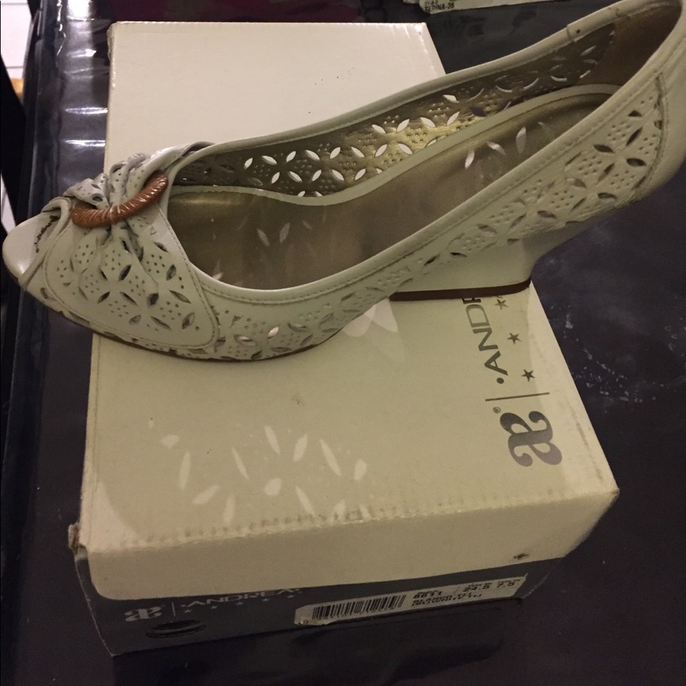 Shoes - Picture 2 of 2