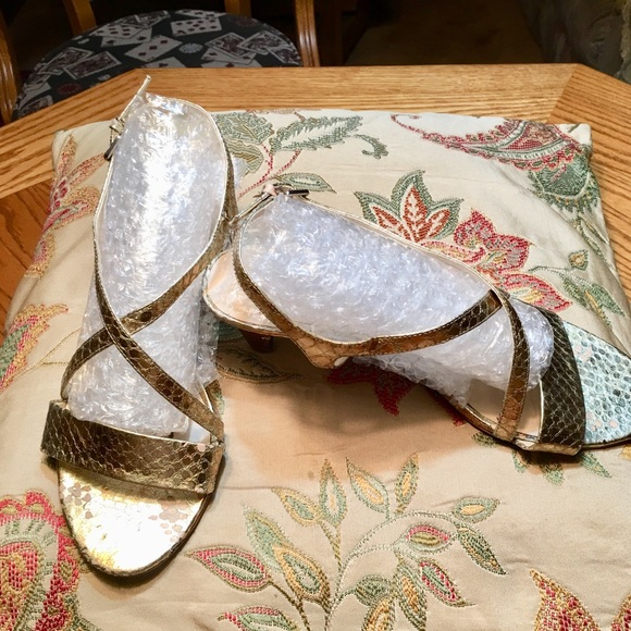 FRANCO SARTO GOLD SANDALS - Picture 1 of 4