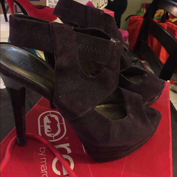 Heels - Picture 2 of 2