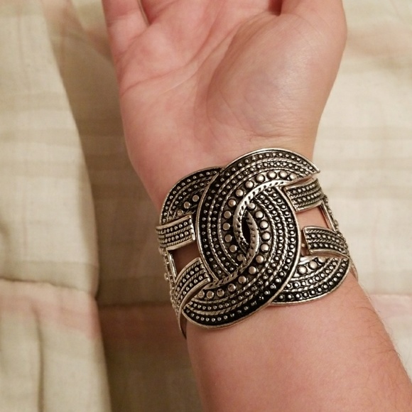 Funky bangle - Picture 2 of 7