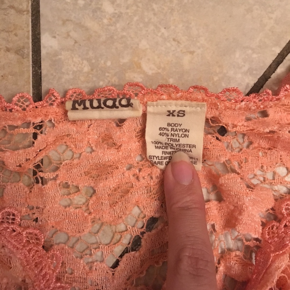 Pink top - Picture 3 of 3
